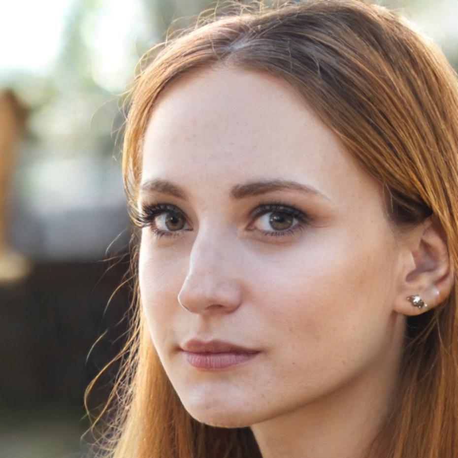 Instructor portrait of Maeve Dunne